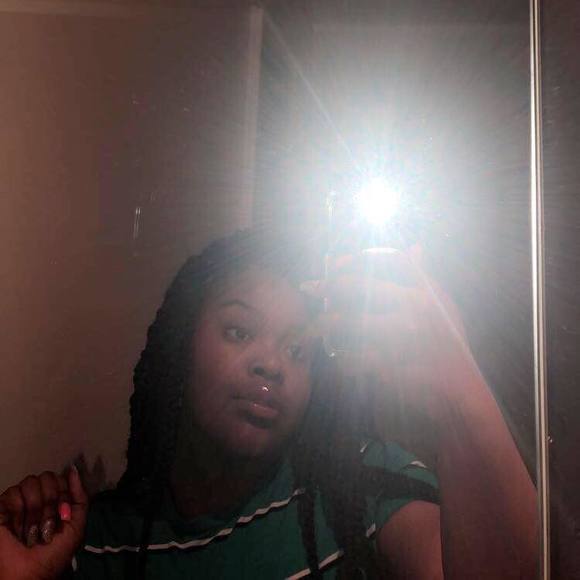 Meet your Posher, Amara - Picture 1 of 1